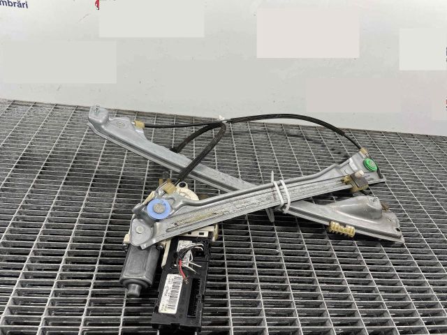 bontott RENAULT LAGUNA III Jobb első Ablakemelő Szerkezet (Elektromos)