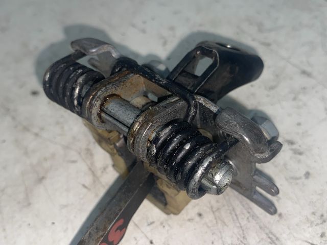 bontott RENAULT LAGUNA III Jobb első Ajtóhatároló