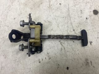 bontott RENAULT LAGUNA III Jobb első Ajtóhatároló