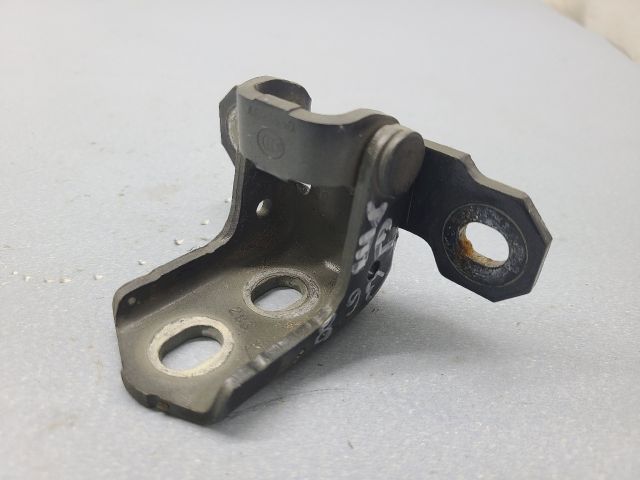 bontott RENAULT LAGUNA III Jobb első Alsó Zsanér