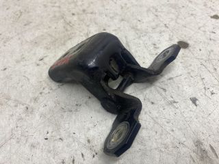 bontott RENAULT LAGUNA III Jobb első Alsó Zsanér