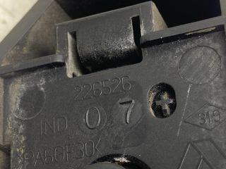 bontott RENAULT LAGUNA III Jobb első Külső Kilincs