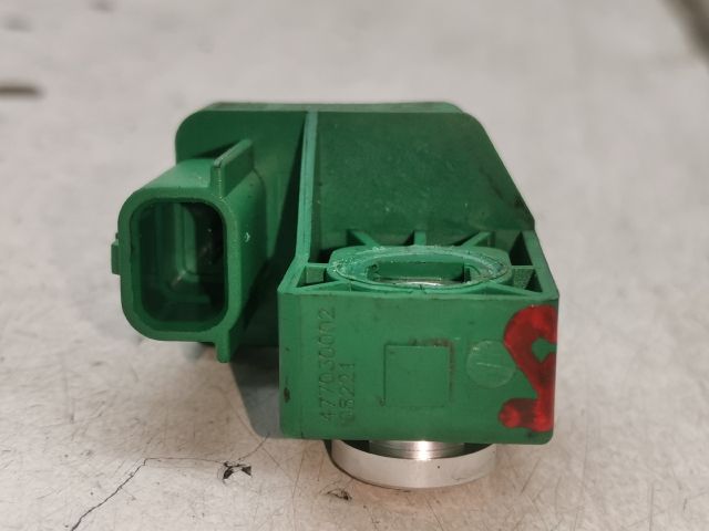 bontott RENAULT LAGUNA III Jobb első Oldal Ütközés Érzékelő