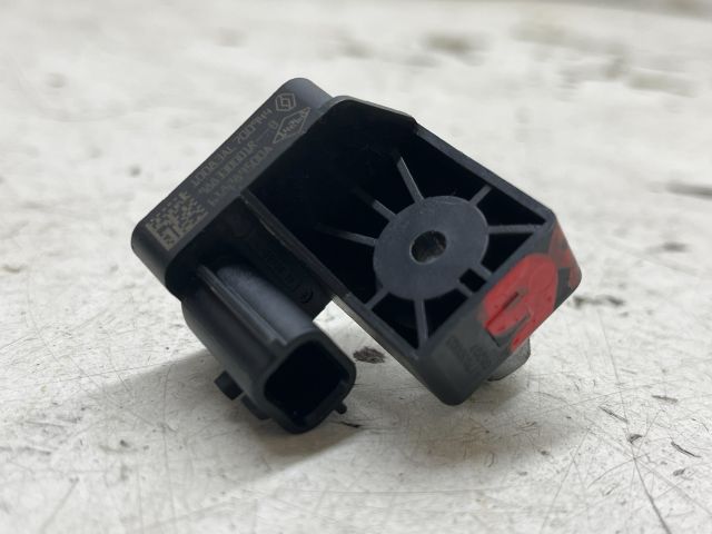 bontott RENAULT LAGUNA III Jobb első Oldal Ütközés Érzékelő