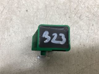 bontott RENAULT LAGUNA III Jobb első Oldal Ütközés Érzékelő