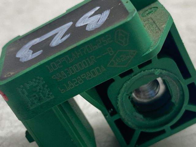 bontott RENAULT LAGUNA III Jobb első Oldal Ütközés Érzékelő