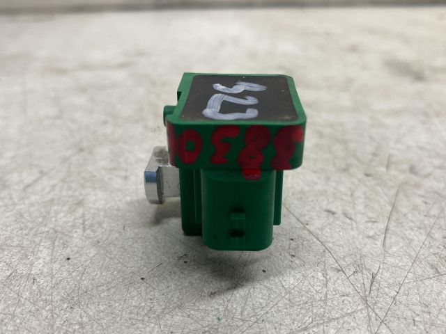 bontott RENAULT LAGUNA III Jobb első Oldal Ütközés Érzékelő