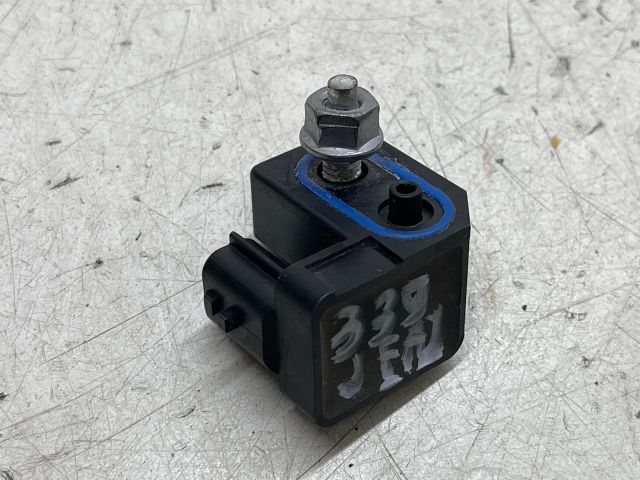 bontott RENAULT LAGUNA III Jobb első Oldal Ütközés Érzékelő