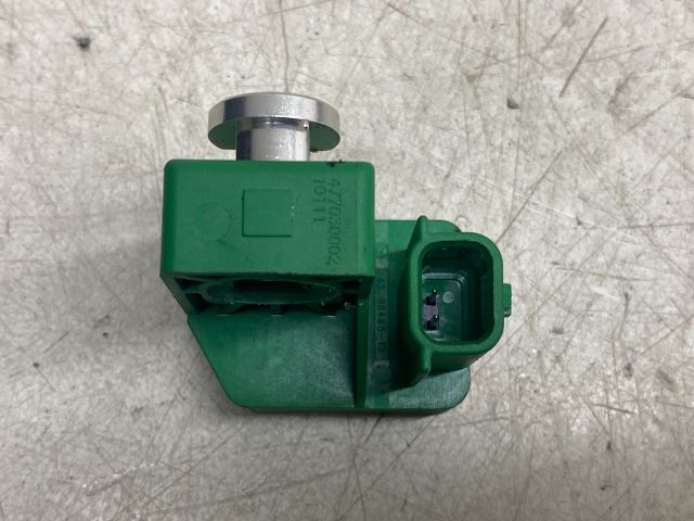 bontott RENAULT LAGUNA III Jobb első Oldal Ütközés Érzékelő