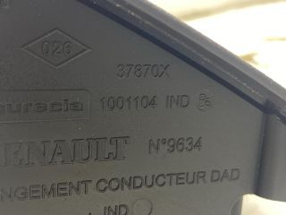 bontott RENAULT LAGUNA III Jobb első Tároló Rekesz