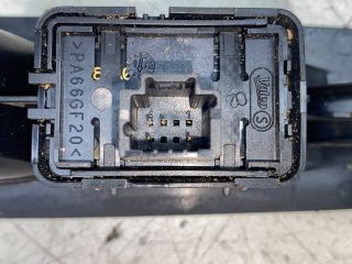 bontott RENAULT LAGUNA III Jobb hátsó Ablakemelő Kapcsoló