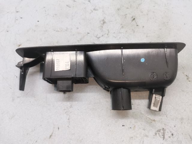 bontott RENAULT LAGUNA III Jobb hátsó Ablakemelő Kapcsoló