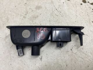 bontott RENAULT LAGUNA III Jobb hátsó Ablakemelő Kapcsoló