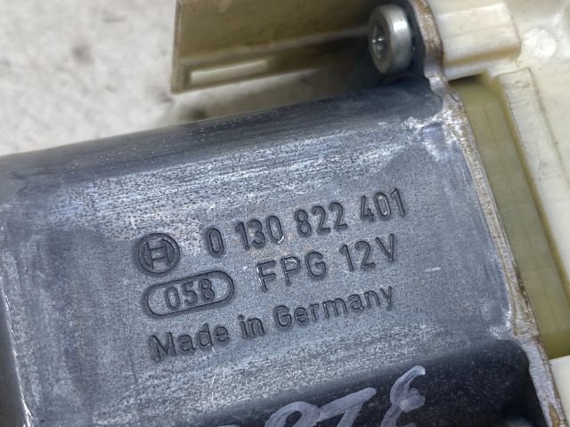 bontott RENAULT LAGUNA III Jobb hátsó Ablakemelő Motor