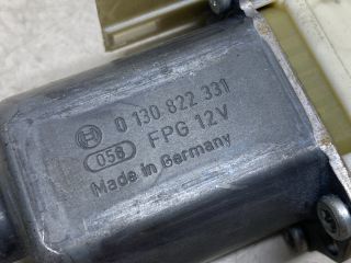 bontott RENAULT LAGUNA III Jobb hátsó Ablakemelő Motor