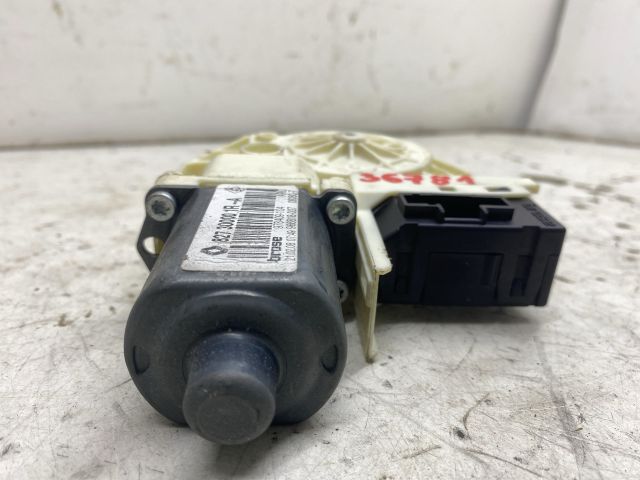 bontott RENAULT LAGUNA III Jobb hátsó Ablakemelő Motor