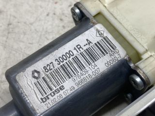bontott RENAULT LAGUNA III Jobb hátsó Ablakemelő Motor
