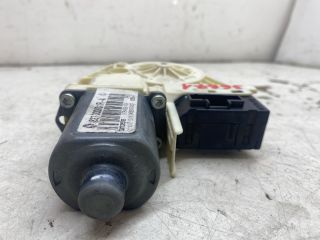 bontott RENAULT LAGUNA III Jobb hátsó Ablakemelő Motor