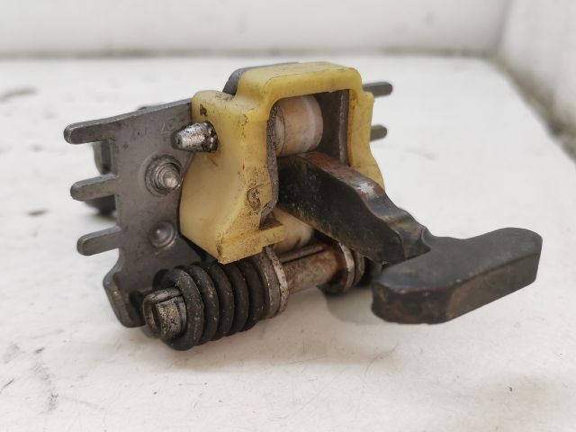 bontott RENAULT LAGUNA III Jobb hátsó Ajtóhatároló