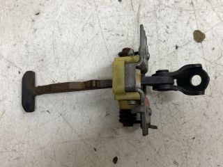 bontott RENAULT LAGUNA III Jobb hátsó Ajtóhatároló