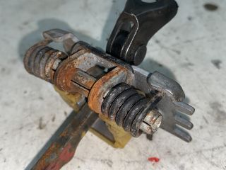 bontott RENAULT LAGUNA III Jobb hátsó Ajtóhatároló