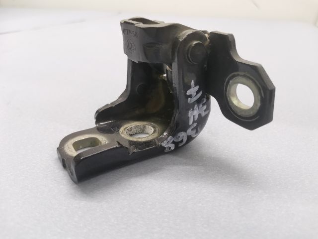 bontott RENAULT LAGUNA III Jobb hátsó Felső Zsanér