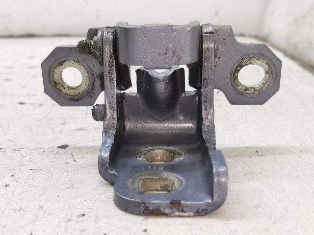 bontott RENAULT LAGUNA III Jobb hátsó Felső Zsanér