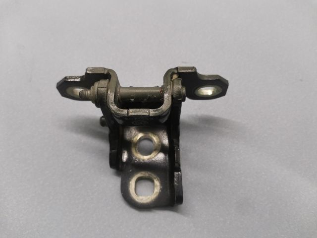 bontott RENAULT LAGUNA III Jobb hátsó Felső Zsanér