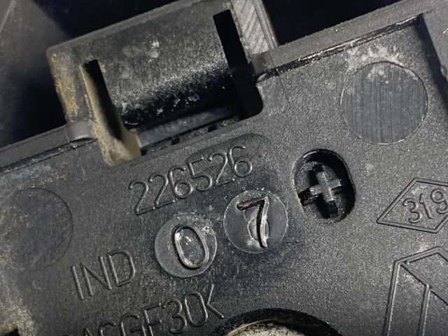 bontott RENAULT LAGUNA III Jobb hátsó Külső Kilincs