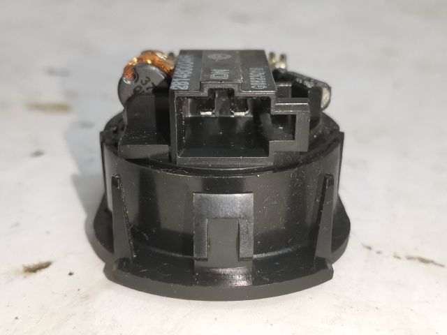 bontott RENAULT LAGUNA III Jobb hátsó Magassugárzó Hangszóró