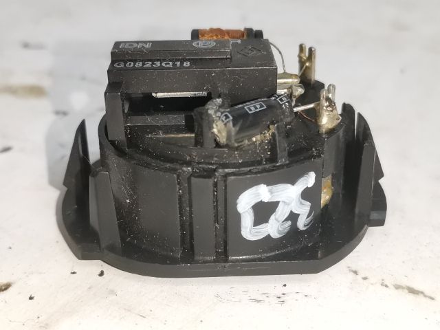 bontott RENAULT LAGUNA III Jobb hátsó Magassugárzó Hangszóró