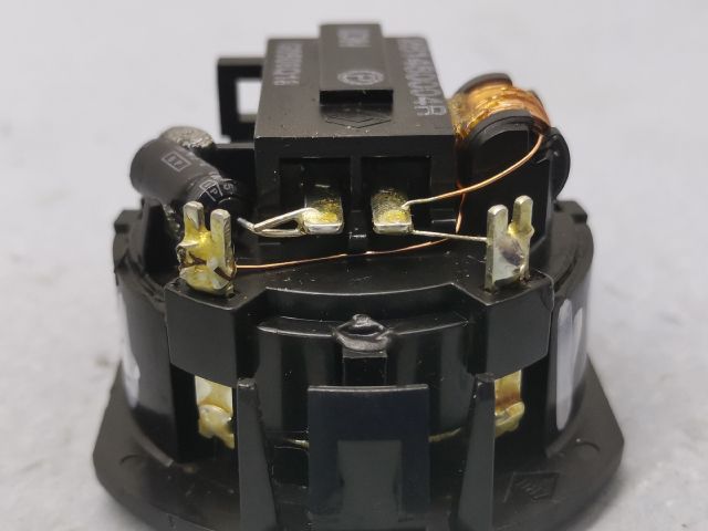 bontott RENAULT LAGUNA III Jobb hátsó Magassugárzó Hangszóró