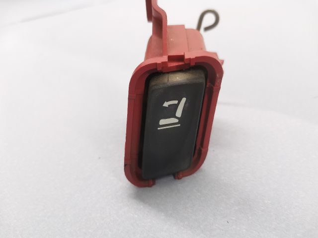 bontott RENAULT LAGUNA III Jobb hátsó Ülés Rögzítő