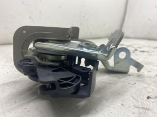 bontott RENAULT LAGUNA III Jobb hátsó Ülés Rögzítő