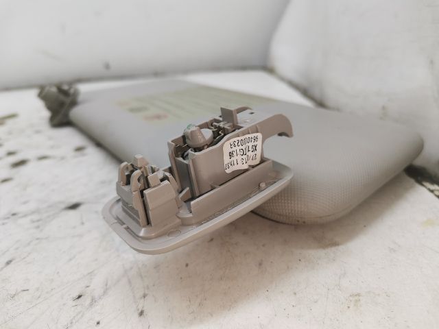 bontott RENAULT LAGUNA III Jobb Napellenző