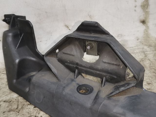 bontott RENAULT LAGUNA III Jobb Sárvédő Oldaltartó