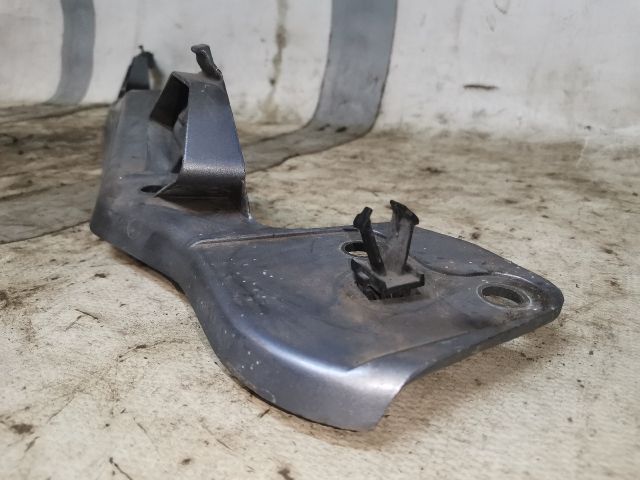 bontott RENAULT LAGUNA III Jobb Sárvédő Oldaltartó