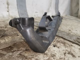 bontott RENAULT LAGUNA III Jobb Sárvédő Oldaltartó