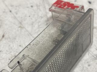 bontott RENAULT LAGUNA III Kesztyűtartó Világítás