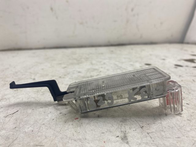 bontott RENAULT LAGUNA III Kesztyűtartó Világítás