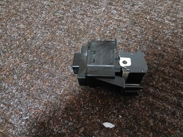 bontott RENAULT LAGUNA III Kézifék Kapcsoló