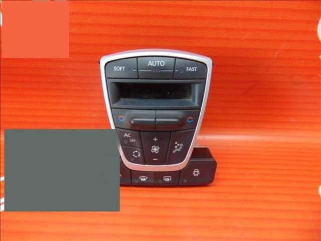 bontott RENAULT LAGUNA III Klíma Kapcsoló