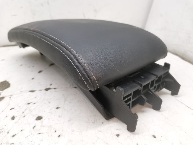 bontott RENAULT LAGUNA III Könyöklő