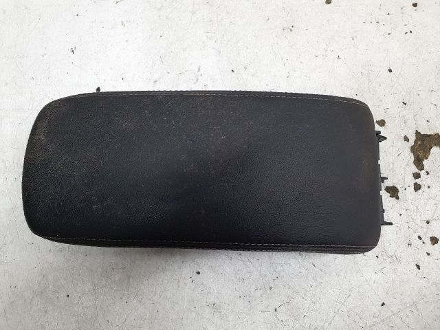 bontott RENAULT LAGUNA III Könyöklő