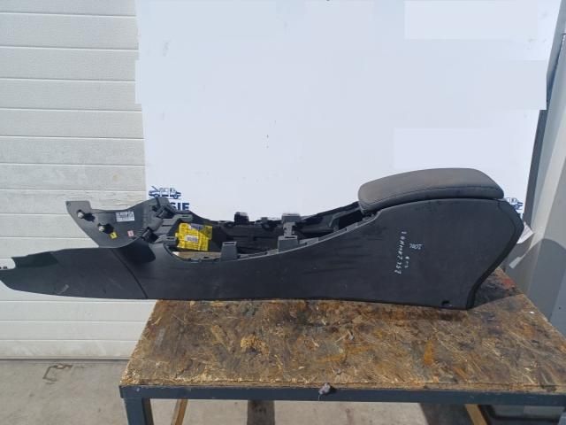 bontott RENAULT LAGUNA III Könyöklő