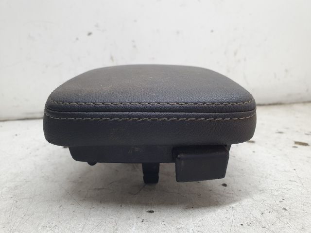 bontott RENAULT LAGUNA III Könyöklő