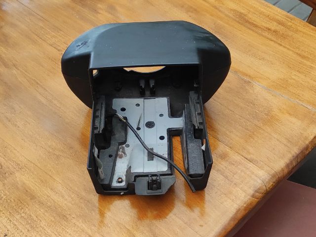 bontott RENAULT LAGUNA III Kormányközép Burkolat