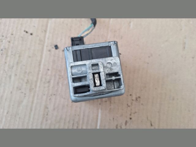 bontott RENAULT LAGUNA III Kormányzár (Elektromos)