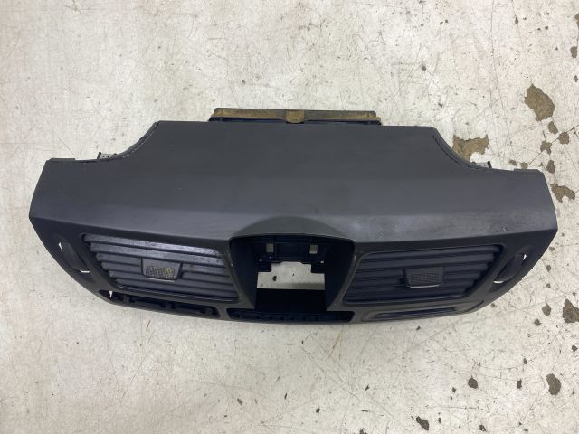 bontott RENAULT LAGUNA III Középső Szellőző