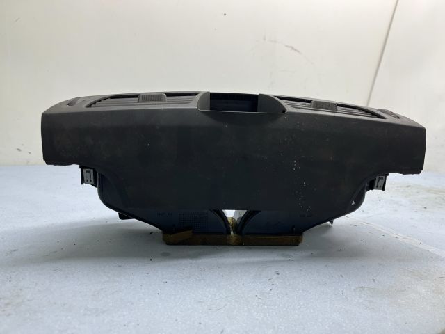 bontott RENAULT LAGUNA III Középső Szellőző